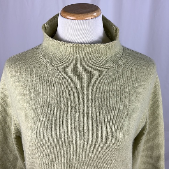 Beautiful Long Sleeve Funnel Neck Cashmere Sweater - Picture 2 of 6